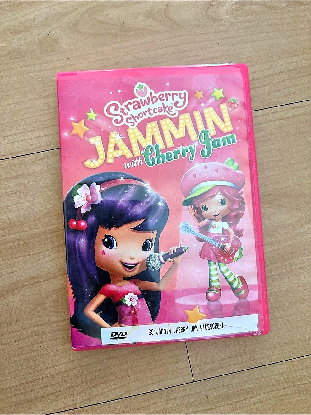Strawberry Shortcake Jammin' with Cherry Jam DVD in Pink